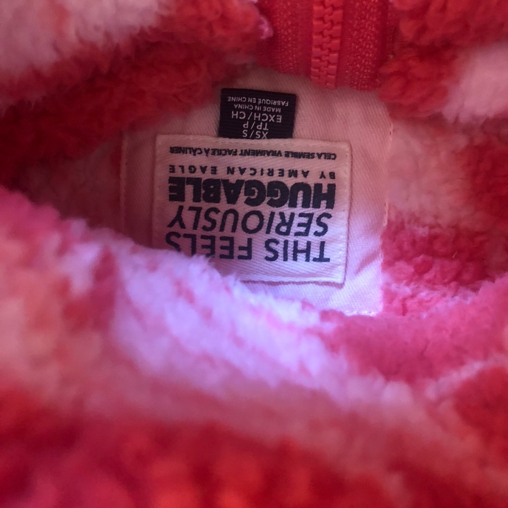 American Eagle Outfitters Pink and Red Fleece Jacket - Picture 2 of 2
